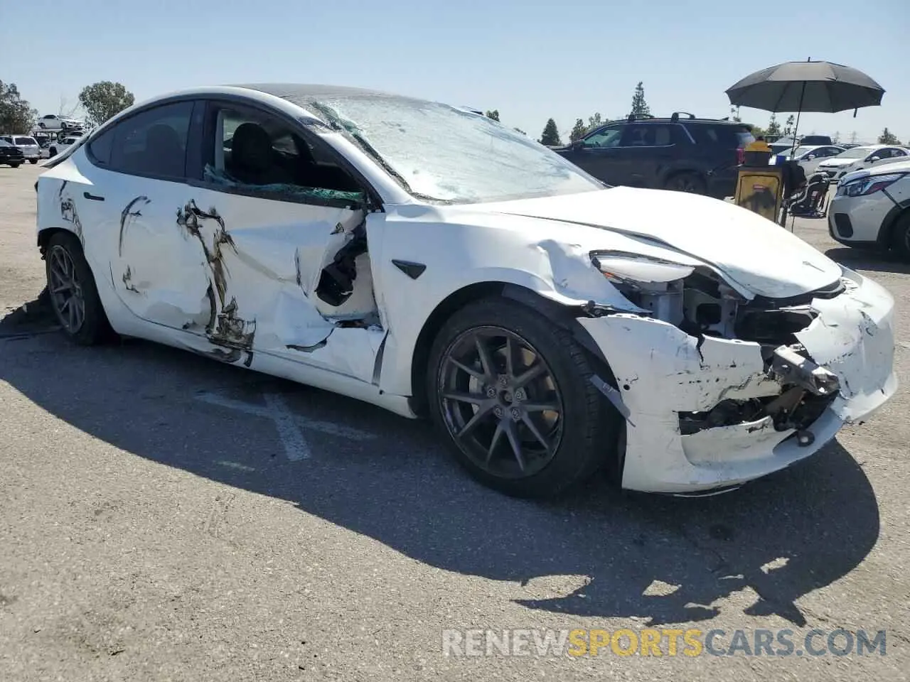 4 Фотография поврежденного автомобиля 5YJ3E1EB2MF007067 TESLA MODEL 3 2021