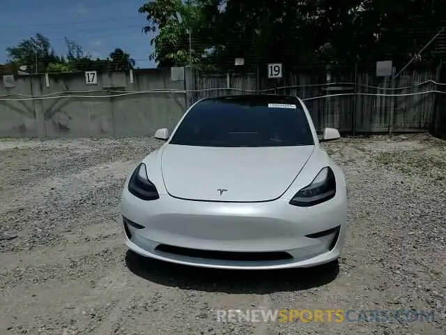 13 Фотография поврежденного автомобиля 5YJ3E1EB2MF054518 TESLA MODEL 3 2021