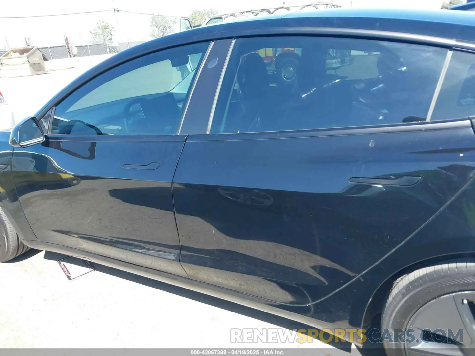 15 Photograph of a damaged car 5YJ3E1EB2MF065583 TESLA MODEL 3 2021