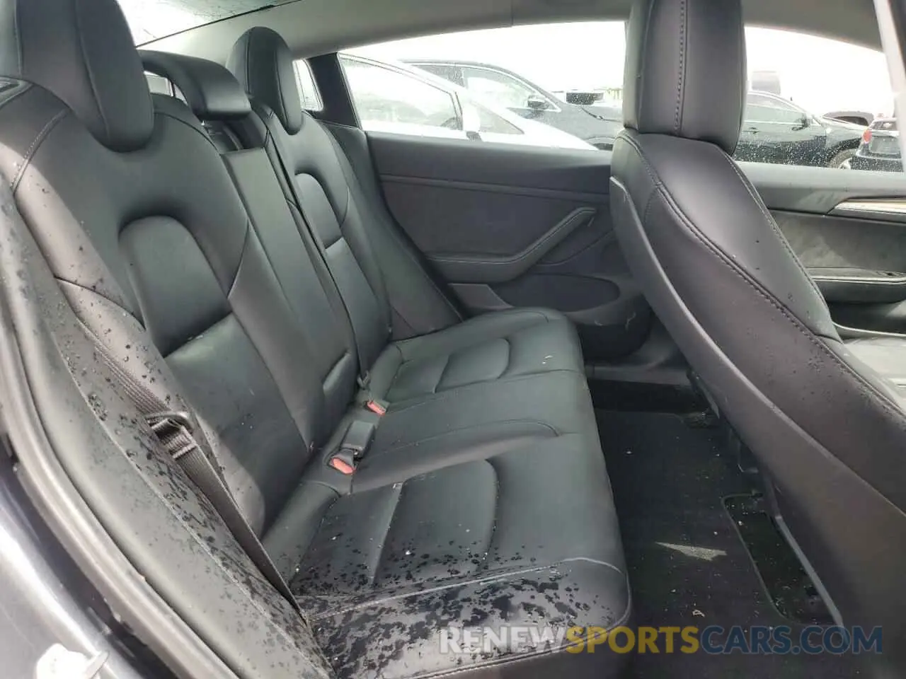 10 Photograph of a damaged car 5YJ3E1EB2MF066149 TESLA MODEL 3 2021