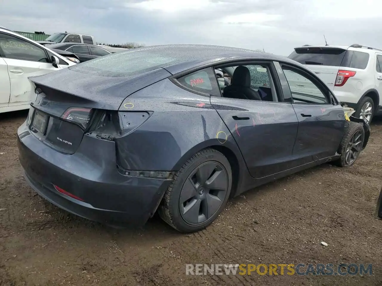 3 Photograph of a damaged car 5YJ3E1EB2MF066149 TESLA MODEL 3 2021