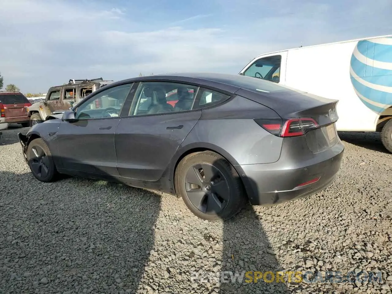 2 Photograph of a damaged car 5YJ3E1EB2MF087759 TESLA MODEL 3 2021