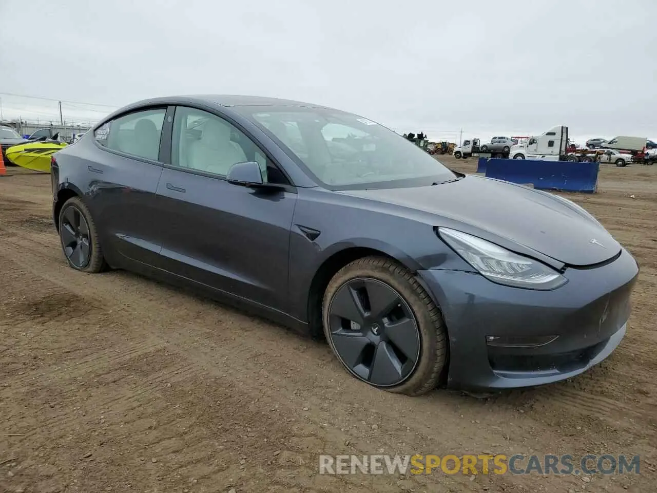 4 Фотография поврежденного автомобиля 5YJ3E1EB2MF852663 TESLA MODEL 3 2021
