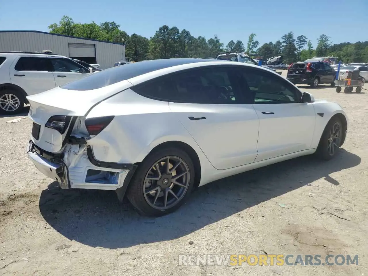 3 Photograph of a damaged car 5YJ3E1EB2MF937020 TESLA MODEL 3 2021