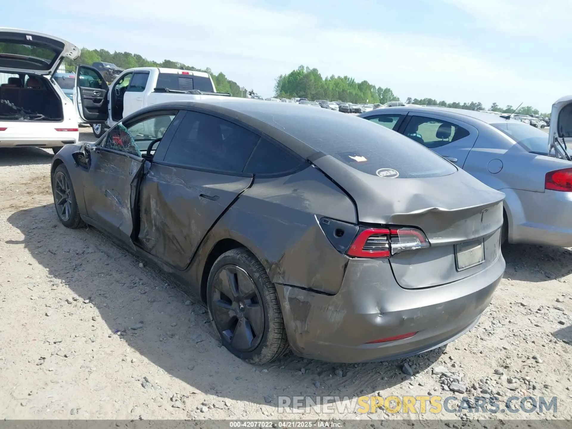 3 Фотография поврежденного автомобиля 5YJ3E1EB3MF014884 TESLA MODEL 3 2021