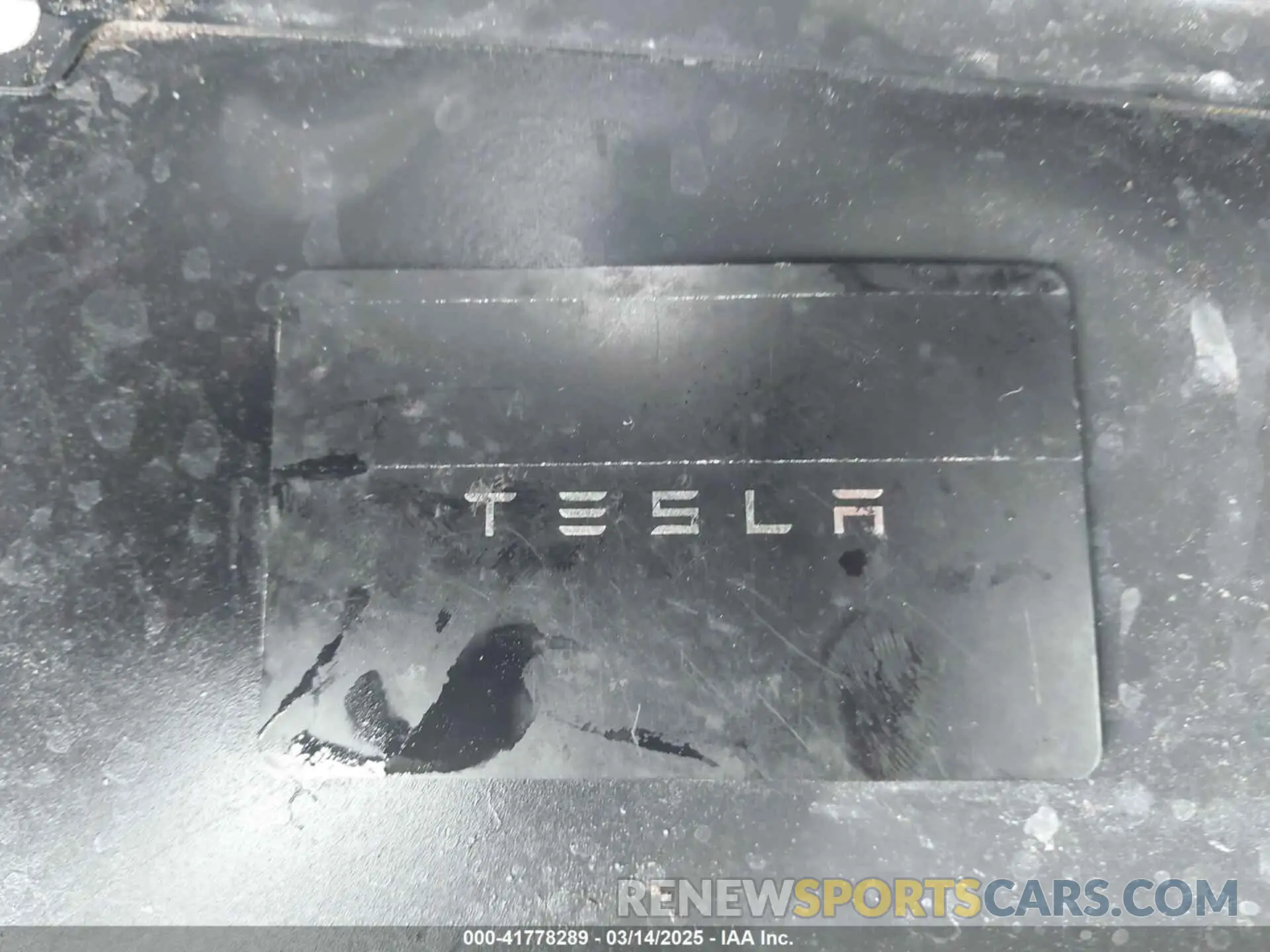 11 Photograph of a damaged car 5YJ3E1EB3MF059713 TESLA MODEL 3 2021