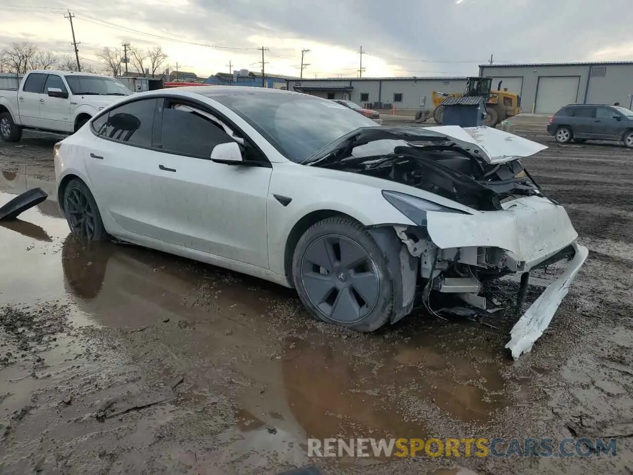 4 Photograph of a damaged car 5YJ3E1EB3MF068539 TESLA MODEL 3 2021