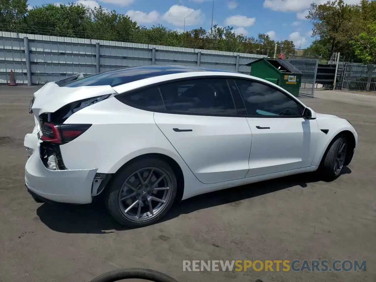 3 Photograph of a damaged car 5YJ3E1EB3MF855944 TESLA MODEL 3 2021