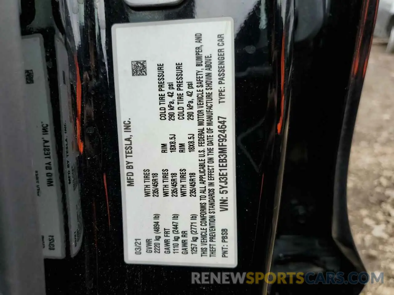 12 Photograph of a damaged car 5YJ3E1EB3MF924647 TESLA MODEL 3 2021