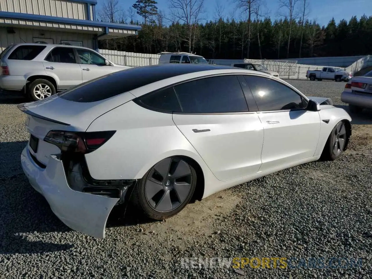 3 Photograph of a damaged car 5YJ3E1EB3MF925068 TESLA MODEL 3 2021