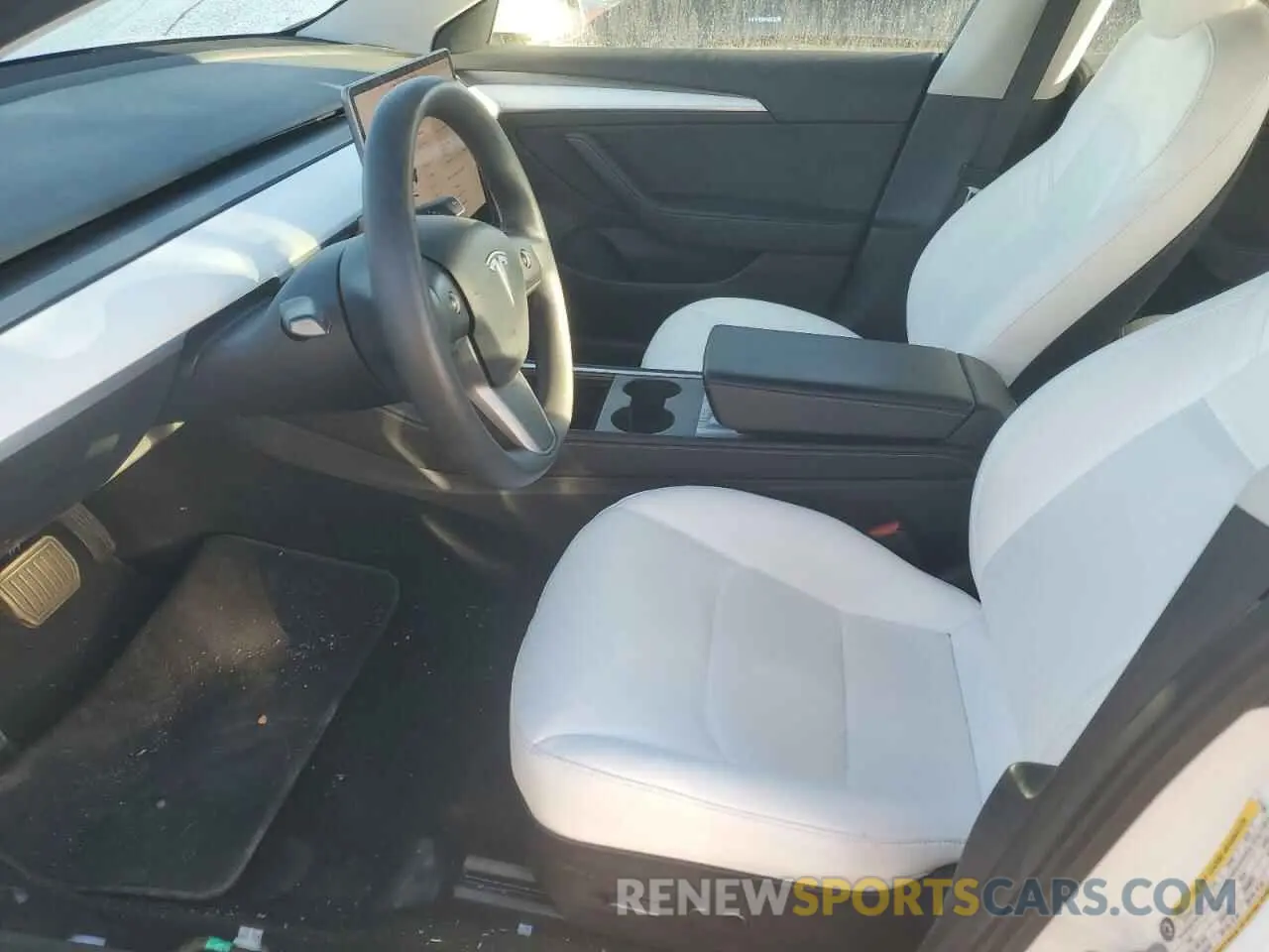 7 Photograph of a damaged car 5YJ3E1EB3MF975484 TESLA MODEL 3 2021