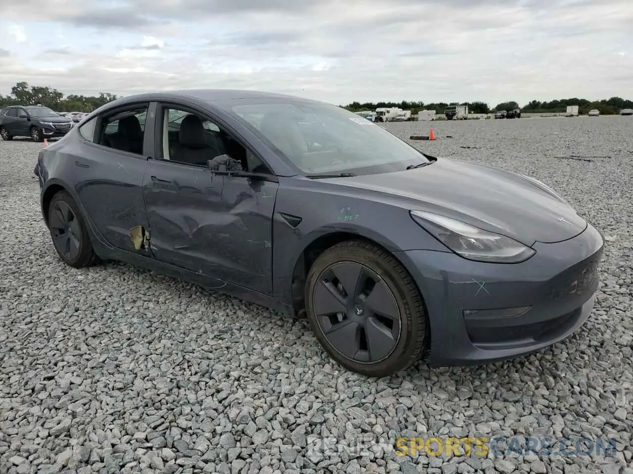 4 Фотография поврежденного автомобиля 5YJ3E1EB3MF978630 TESLA MODEL 3 2021