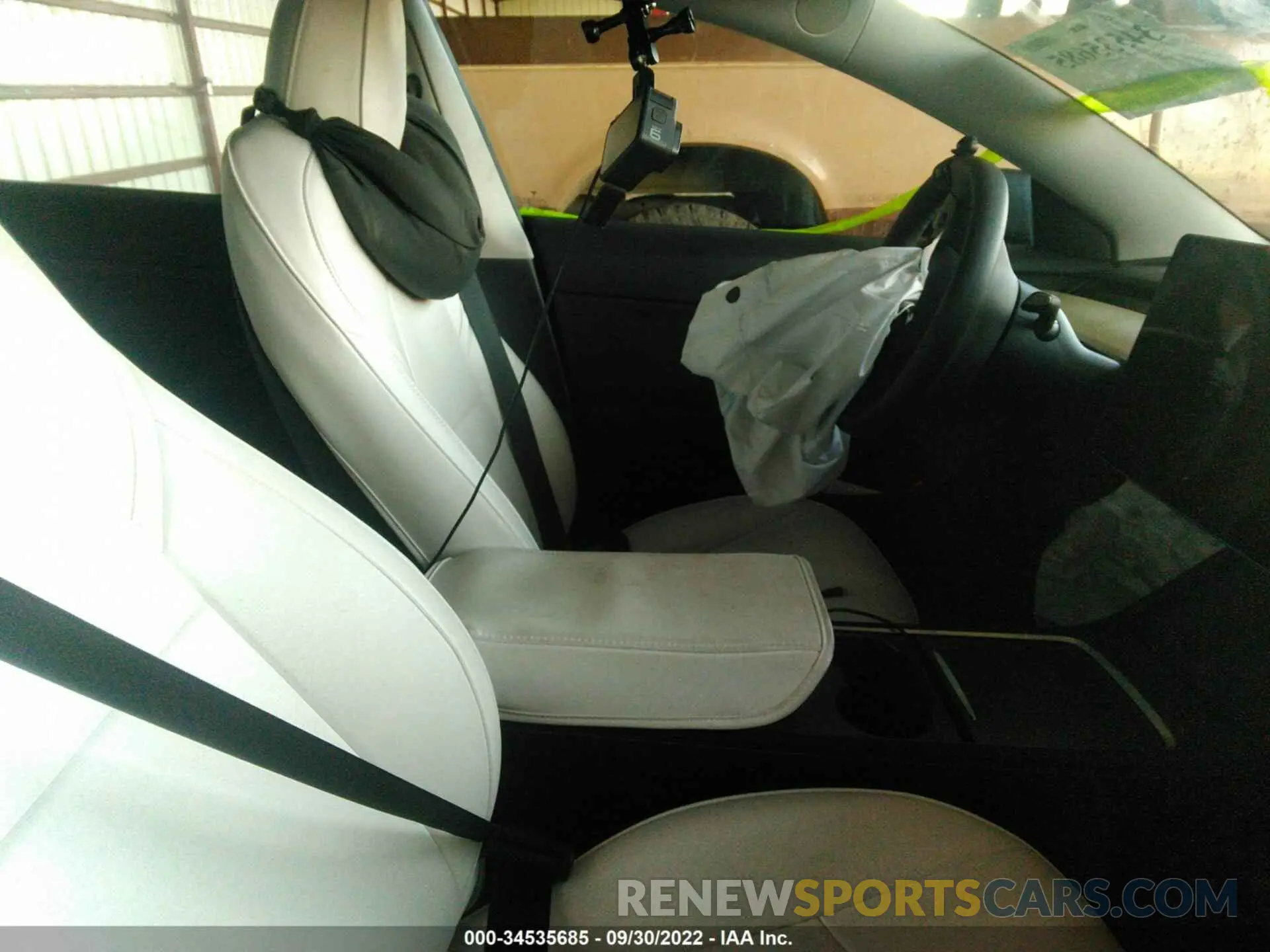 5 Photograph of a damaged car 5YJ3E1EB3MF992852 TESLA MODEL 3 2021