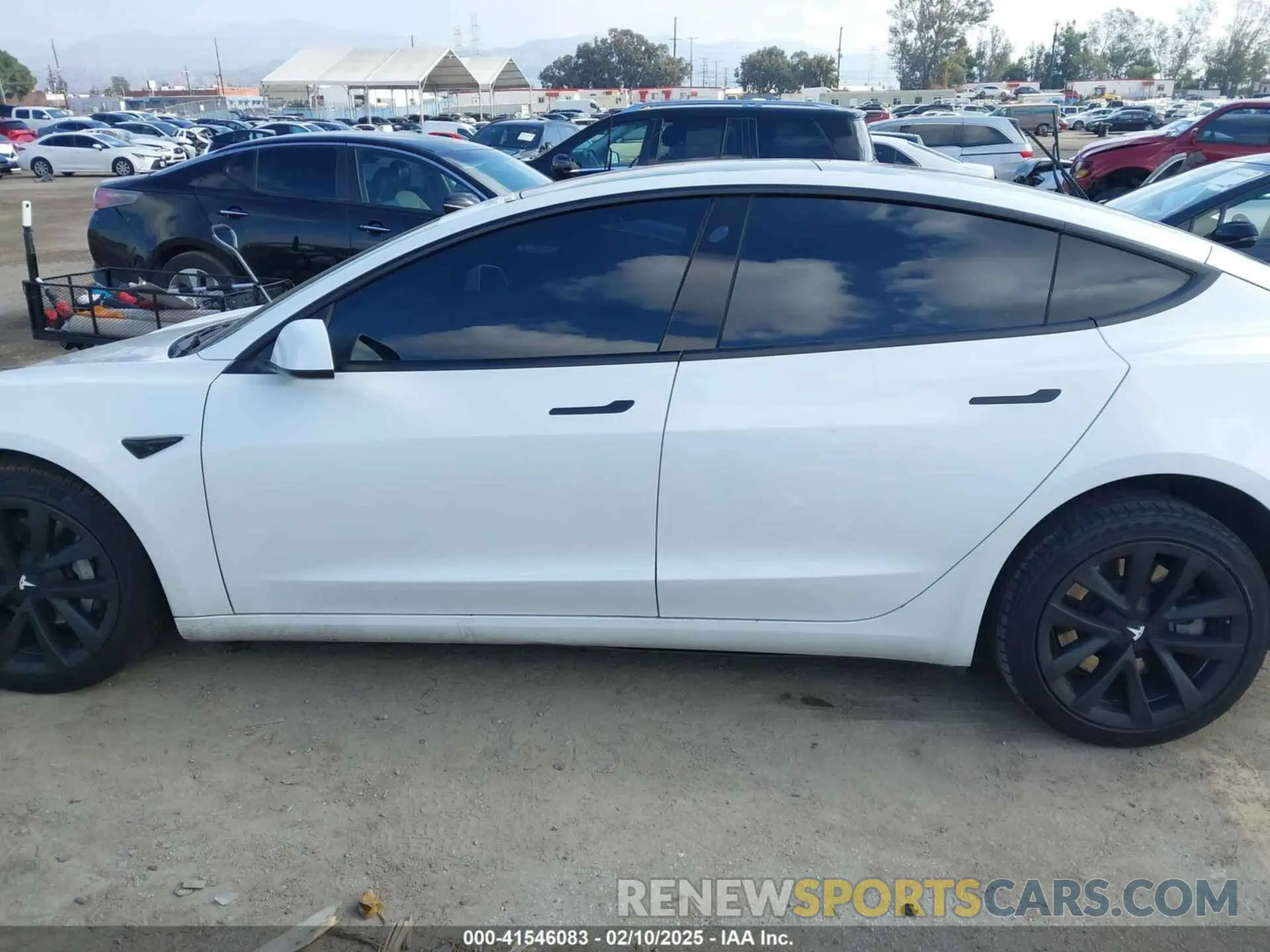 14 Photograph of a damaged car 5YJ3E1EB4MF010097 TESLA MODEL 3 2021