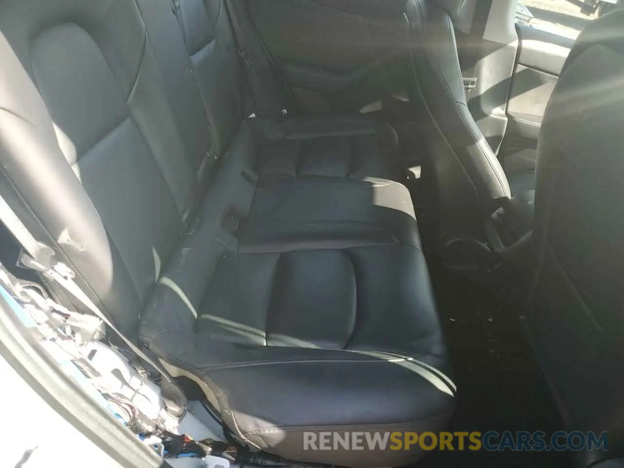 10 Фотография поврежденного автомобиля 5YJ3E1EB4MF052429 TESLA MODEL 3 2021