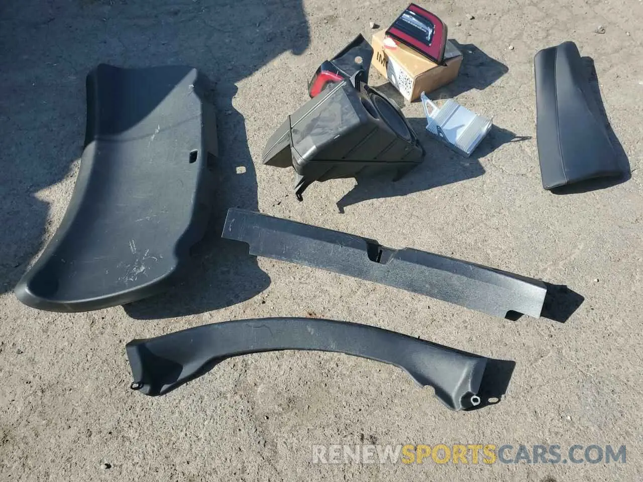 12 Фотография поврежденного автомобиля 5YJ3E1EB4MF052429 TESLA MODEL 3 2021