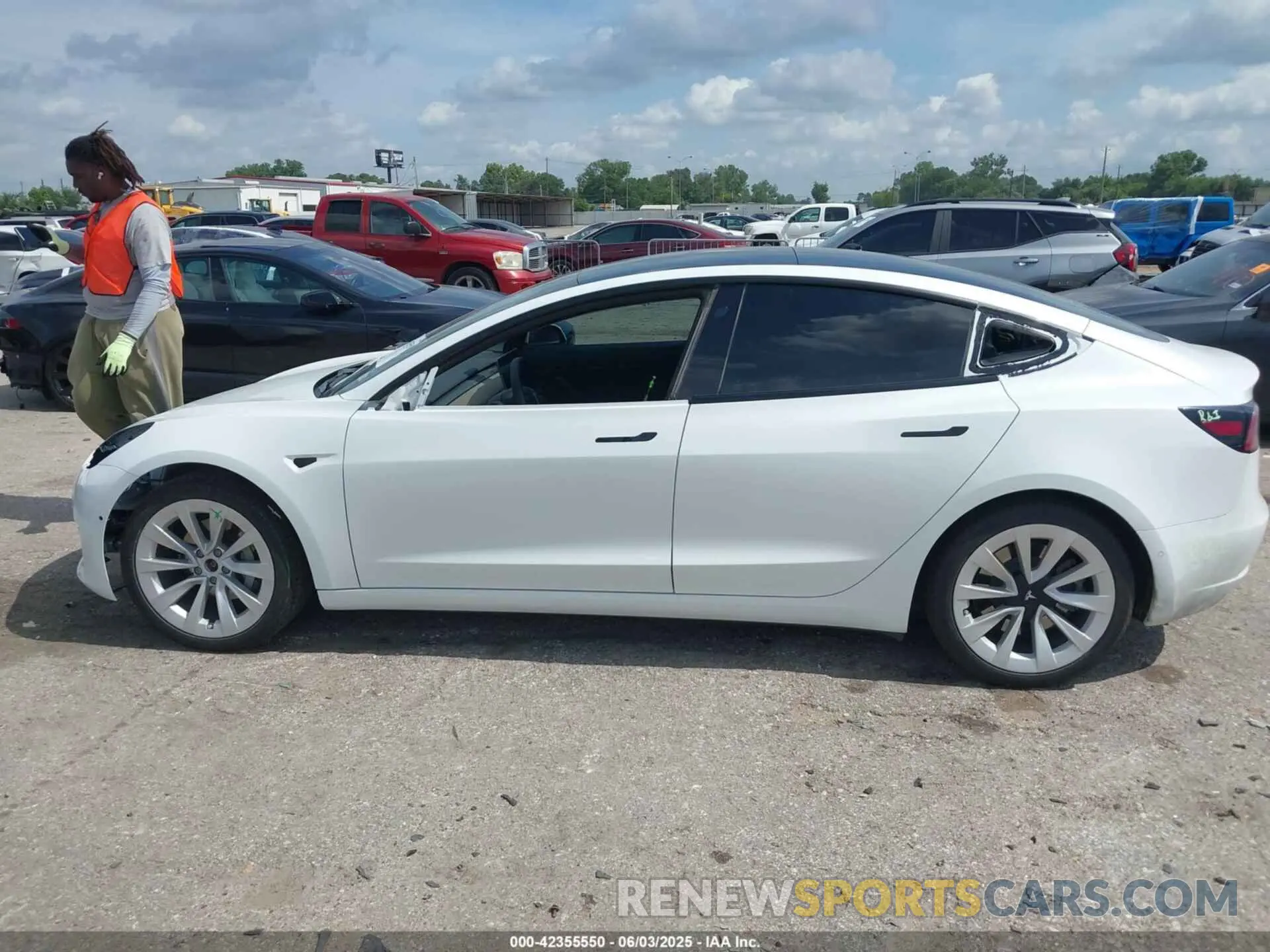 13 Фотография поврежденного автомобиля 5YJ3E1EB4MF850459 TESLA MODEL 3 2021