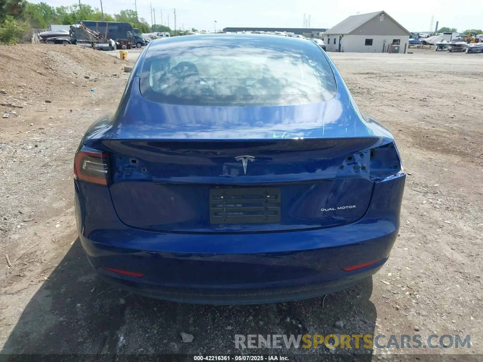 16 Photograph of a damaged car 5YJ3E1EB4MF858187 TESLA MODEL 3 2021