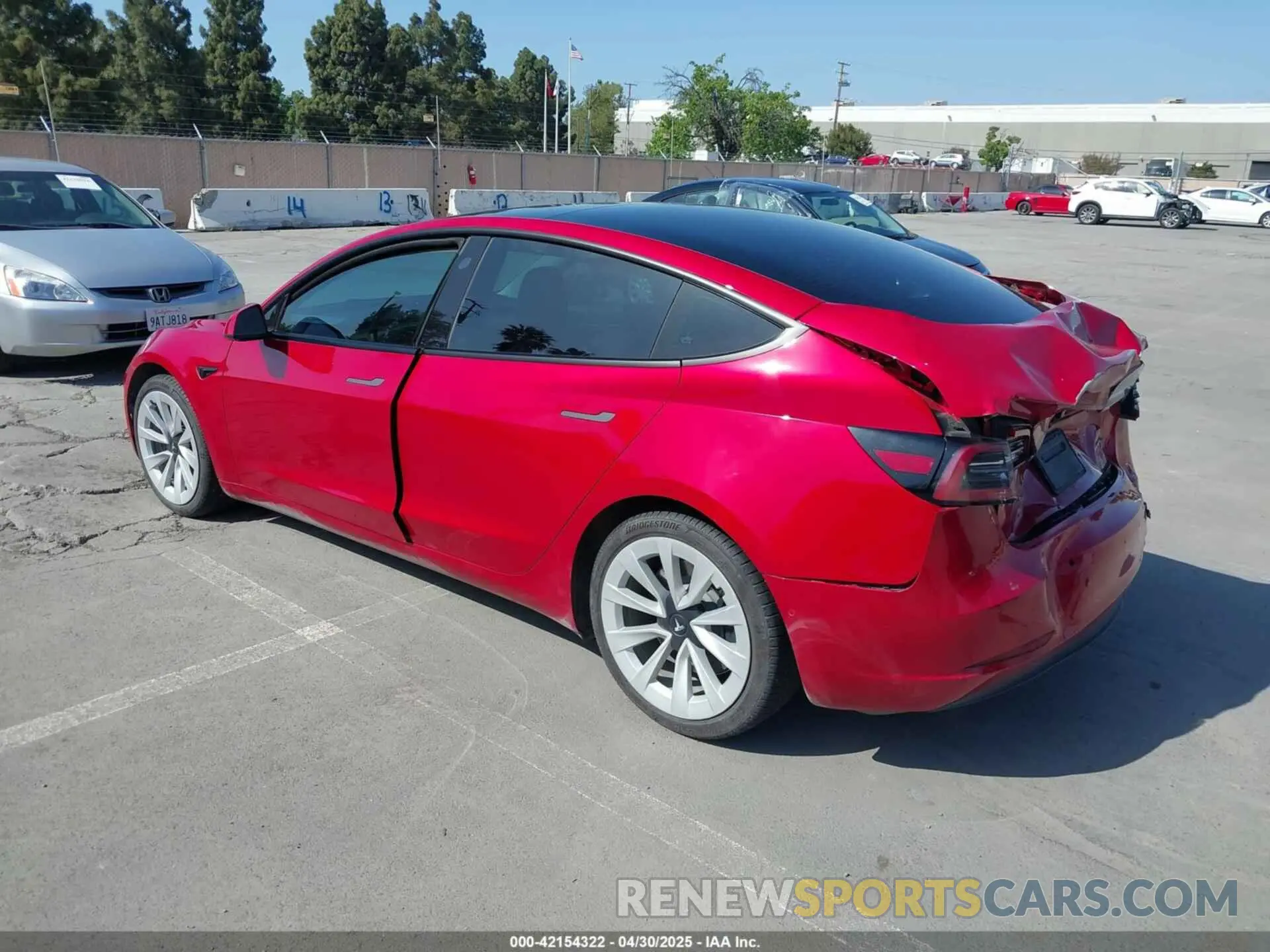 3 Photograph of a damaged car 5YJ3E1EB4MF936743 TESLA MODEL 3 2021