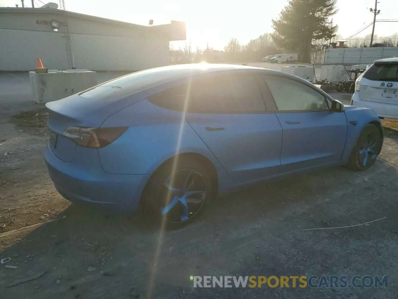 3 Photograph of a damaged car 5YJ3E1EB4MF992133 TESLA MODEL 3 2021