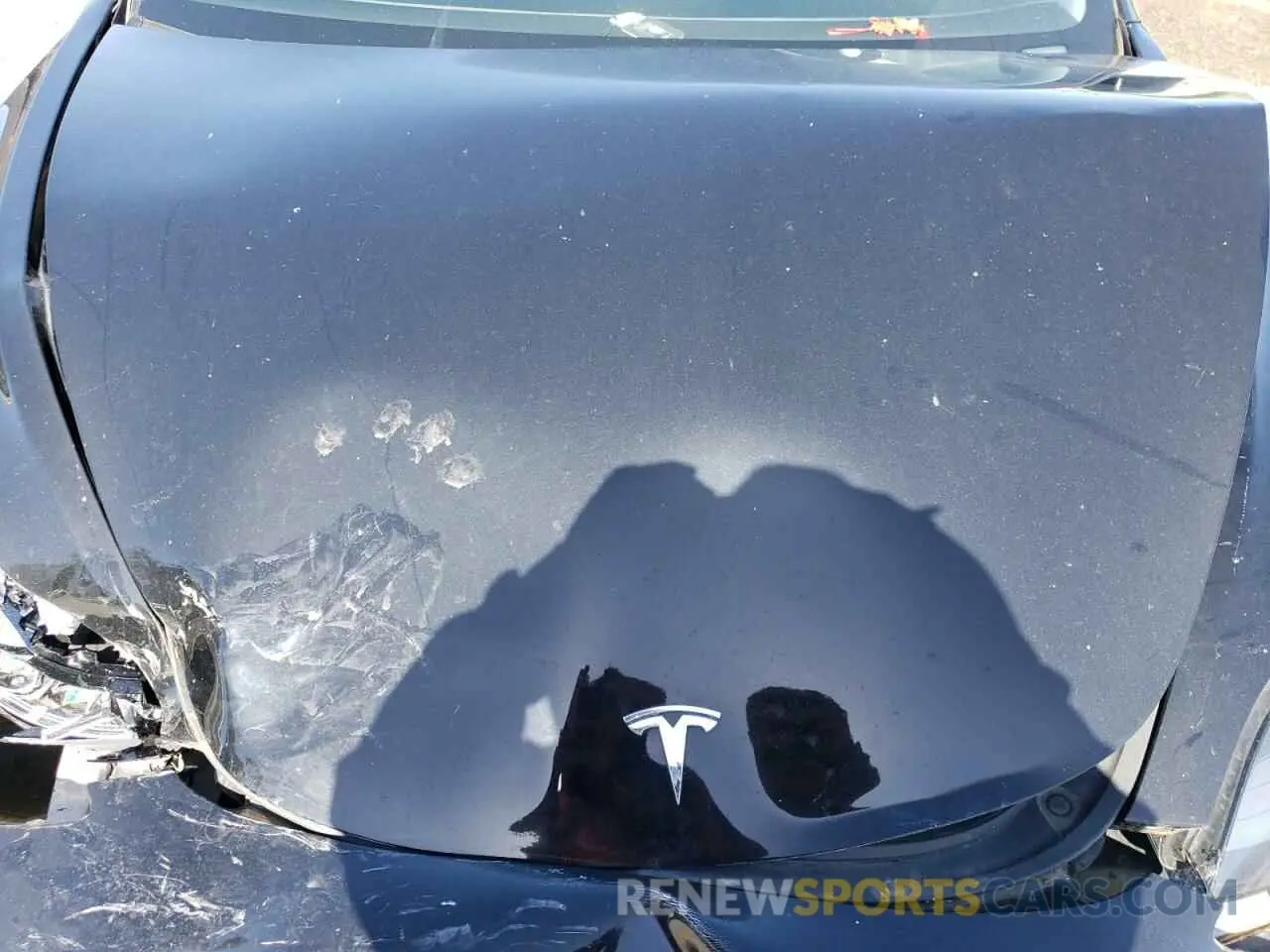 11 Photograph of a damaged car 5YJ3E1EB4MF995713 TESLA MODEL 3 2021