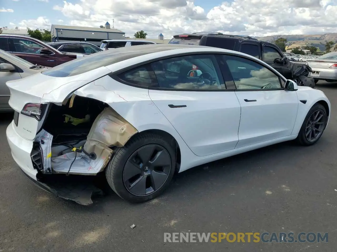 3 Фотография поврежденного автомобиля 5YJ3E1EB5MF004003 TESLA MODEL 3 2021