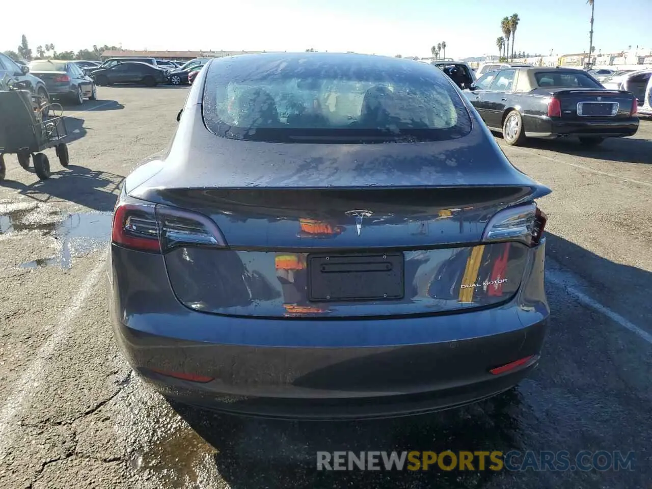 6 Photograph of a damaged car 5YJ3E1EB5MF075900 TESLA MODEL 3 2021