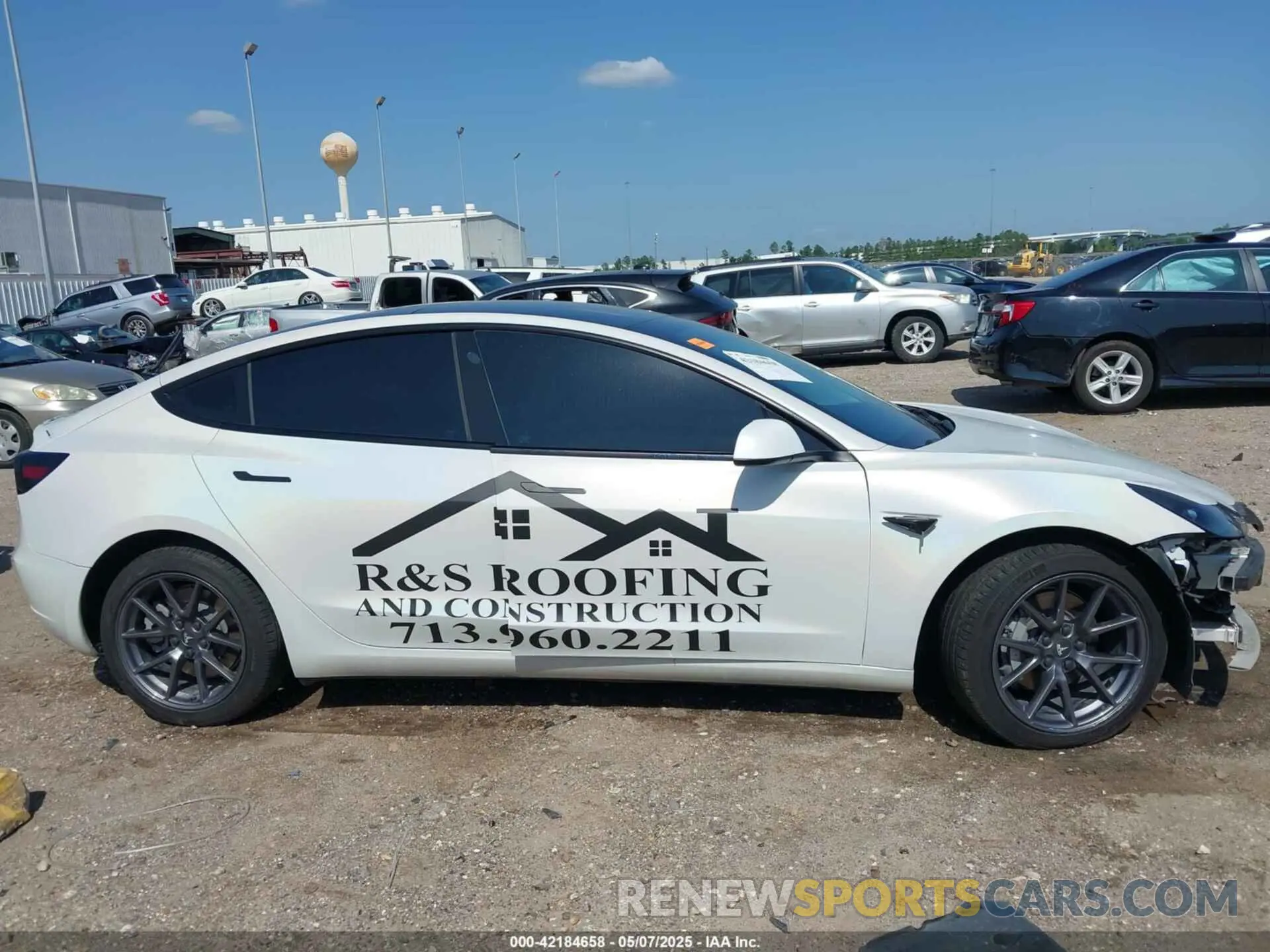 12 Photograph of a damaged car 5YJ3E1EB5MF091434 TESLA MODEL 3 2021