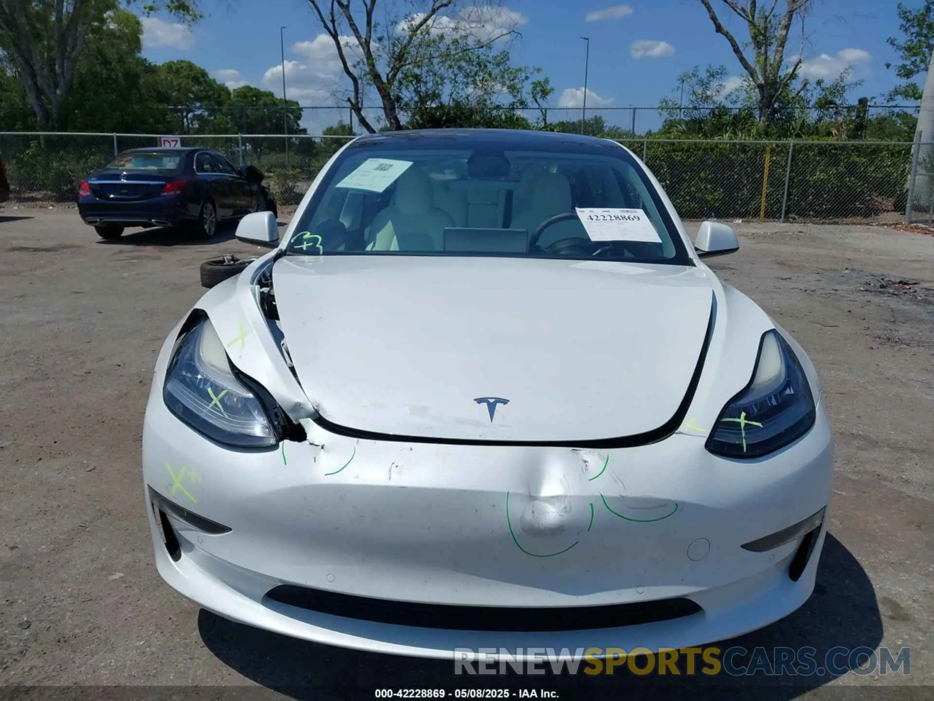 13 Photograph of a damaged car 5YJ3E1EB5MF847912 TESLA MODEL 3 2021