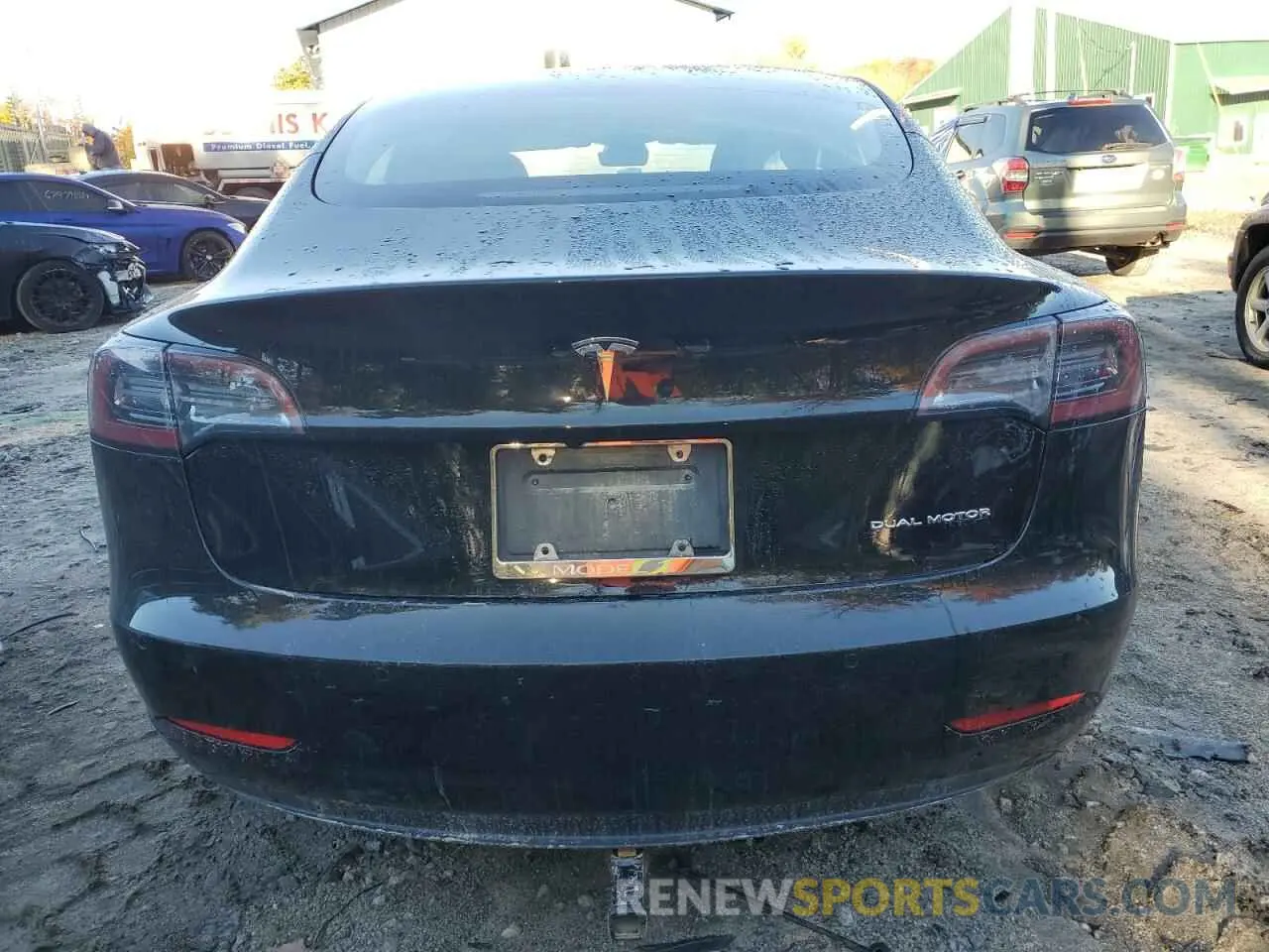 6 Photograph of a damaged car 5YJ3E1EB5MF960579 TESLA MODEL 3 2021
