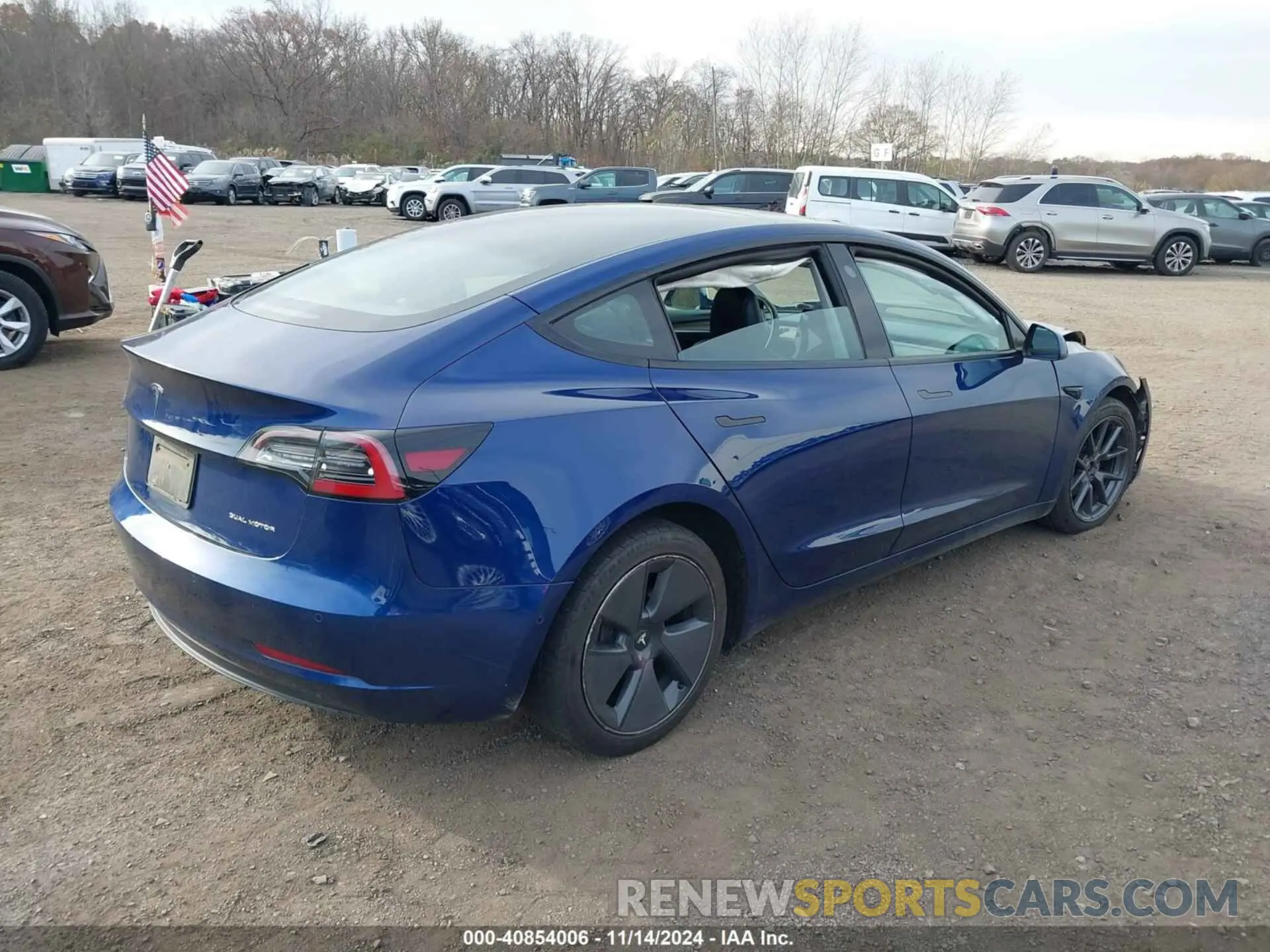 4 Фотография поврежденного автомобиля 5YJ3E1EB6MF037107 TESLA MODEL 3 2021