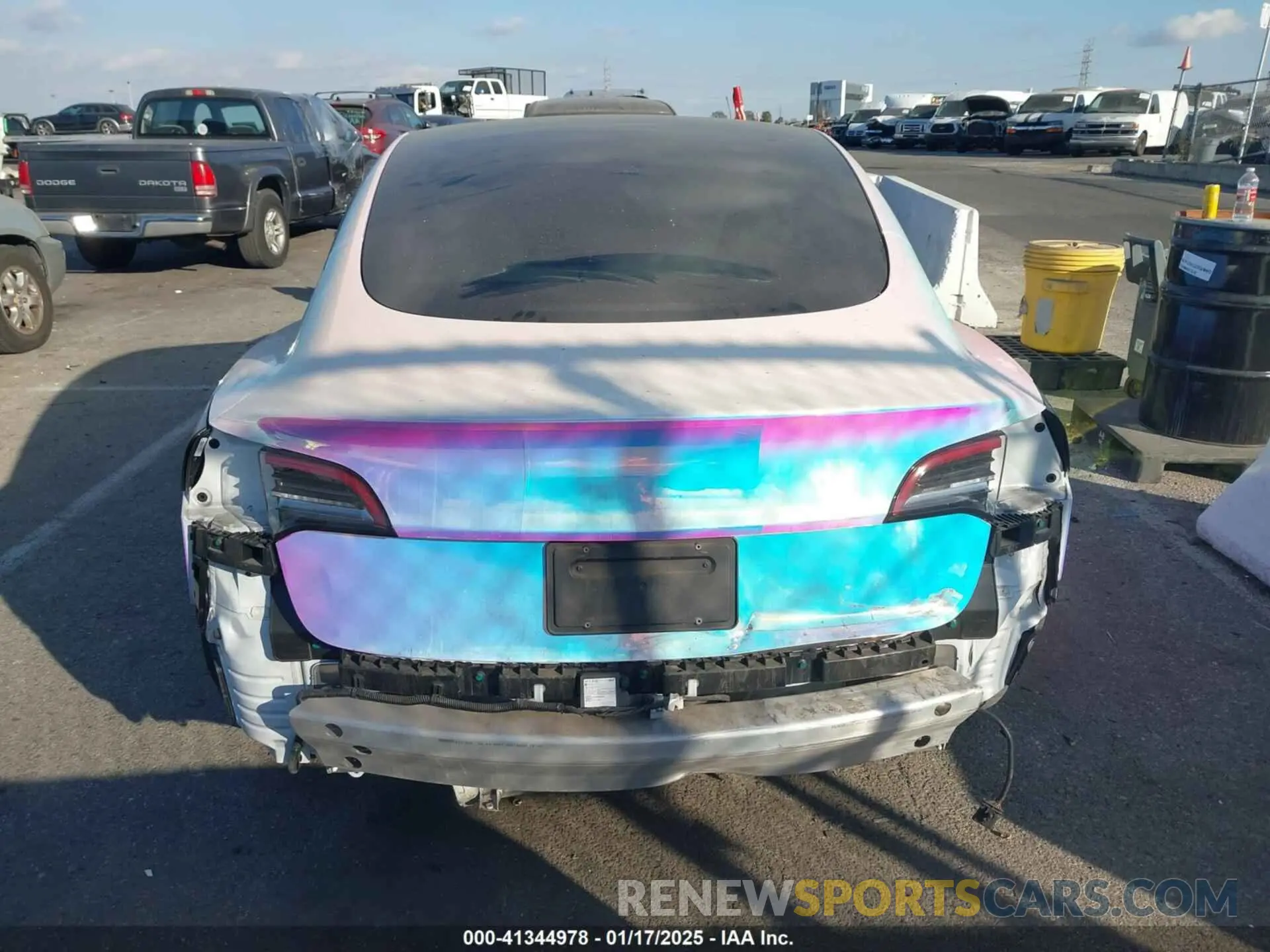 16 Photograph of a damaged car 5YJ3E1EB6MF053940 TESLA MODEL 3 2021