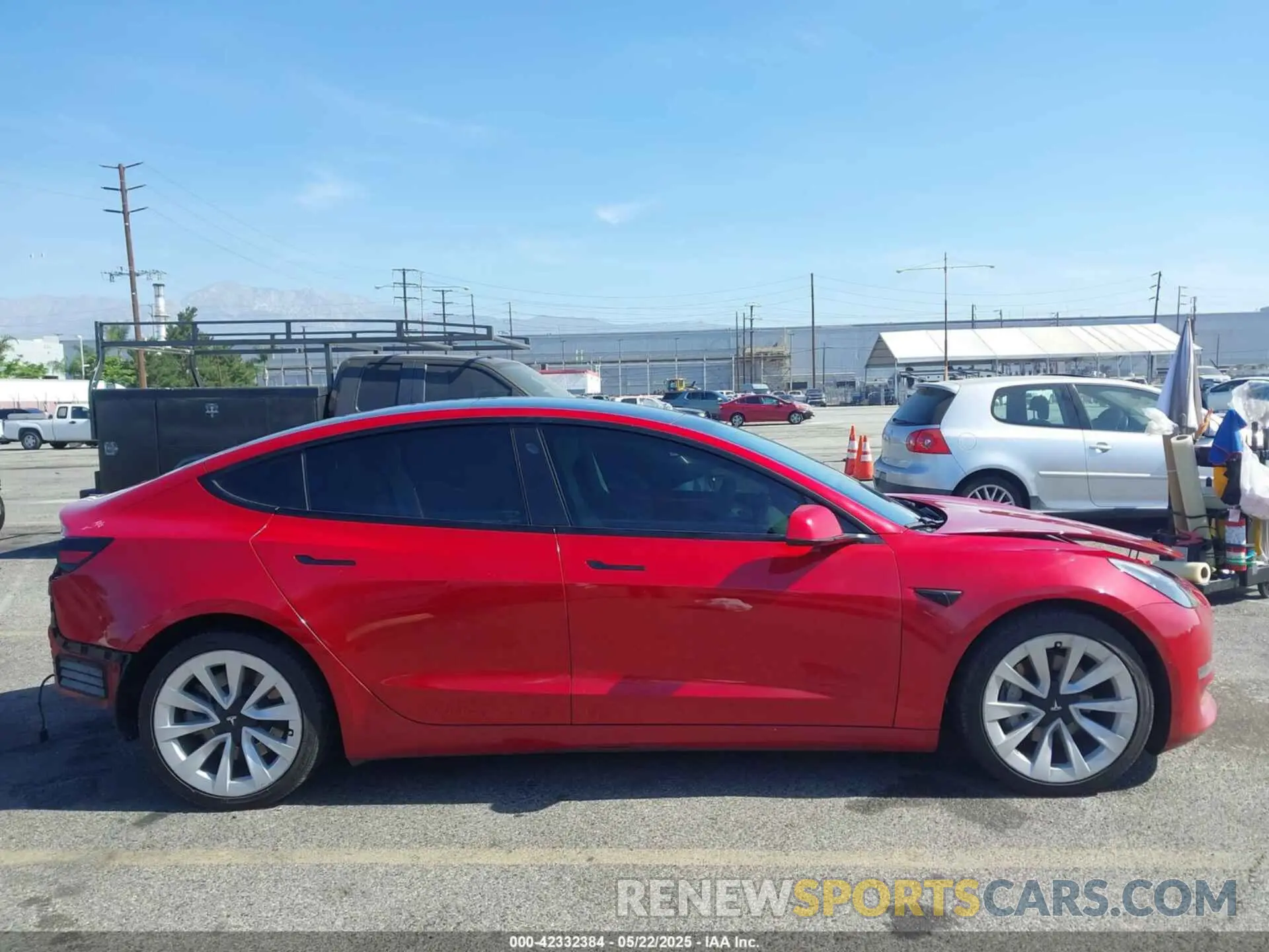 14 Photograph of a damaged car 5YJ3E1EB6MF879669 TESLA MODEL 3 2021