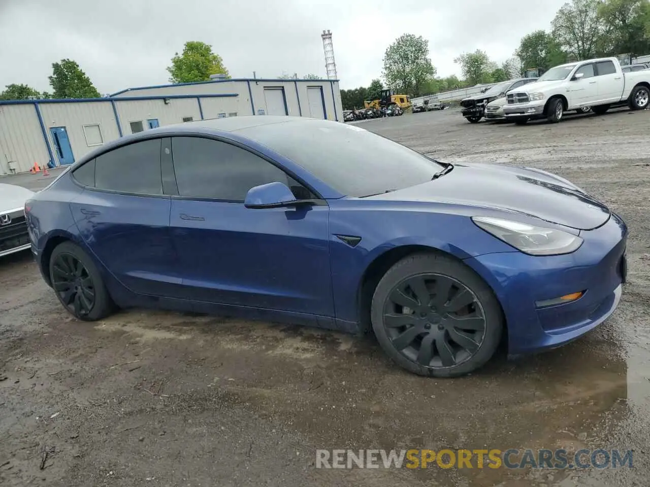4 Photograph of a damaged car 5YJ3E1EB6MF974491 TESLA MODEL 3 2021