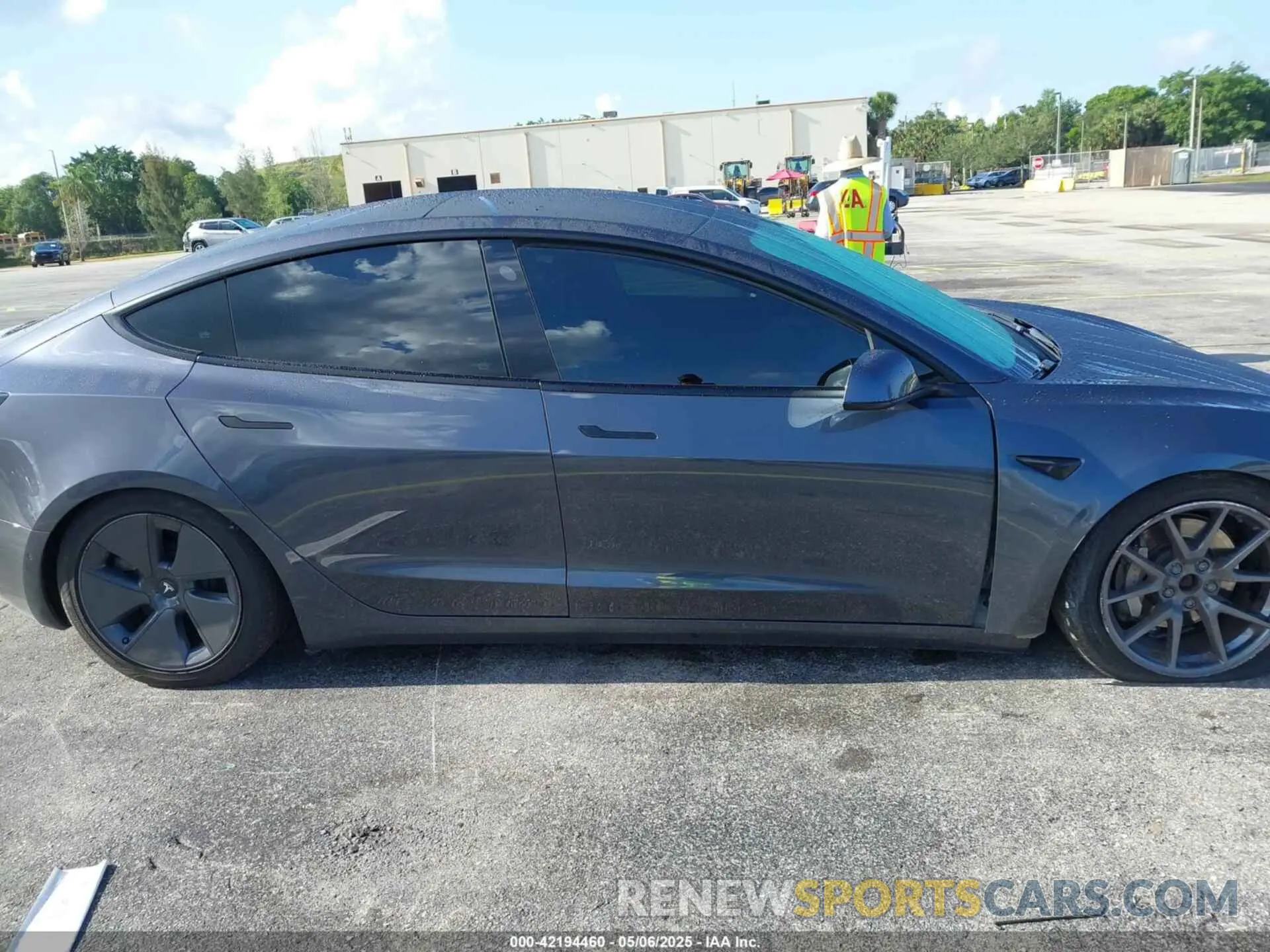 12 Photograph of a damaged car 5YJ3E1EB7MF030117 TESLA MODEL 3 2021