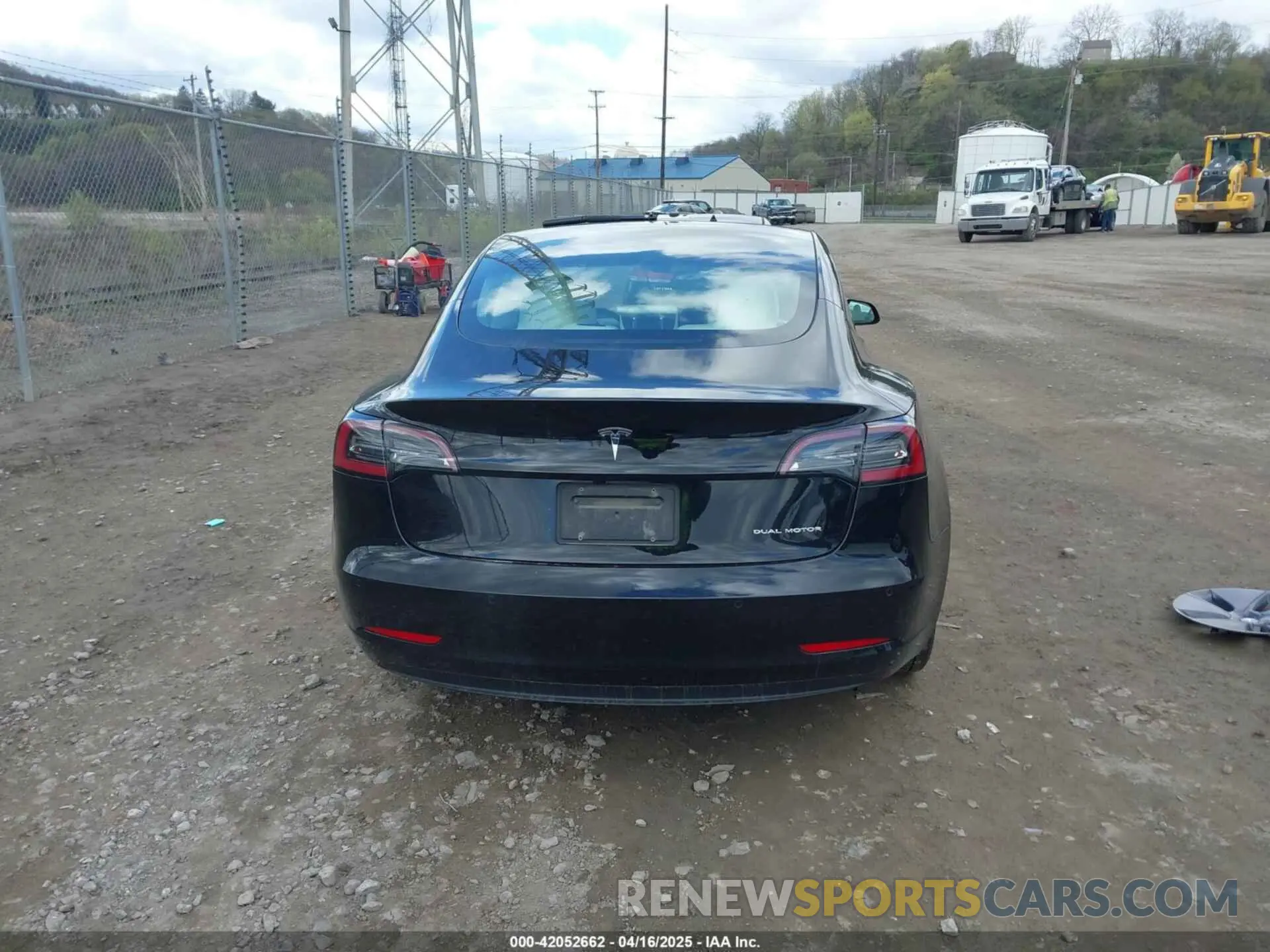 16 Photograph of a damaged car 5YJ3E1EB7MF052988 TESLA MODEL 3 2021