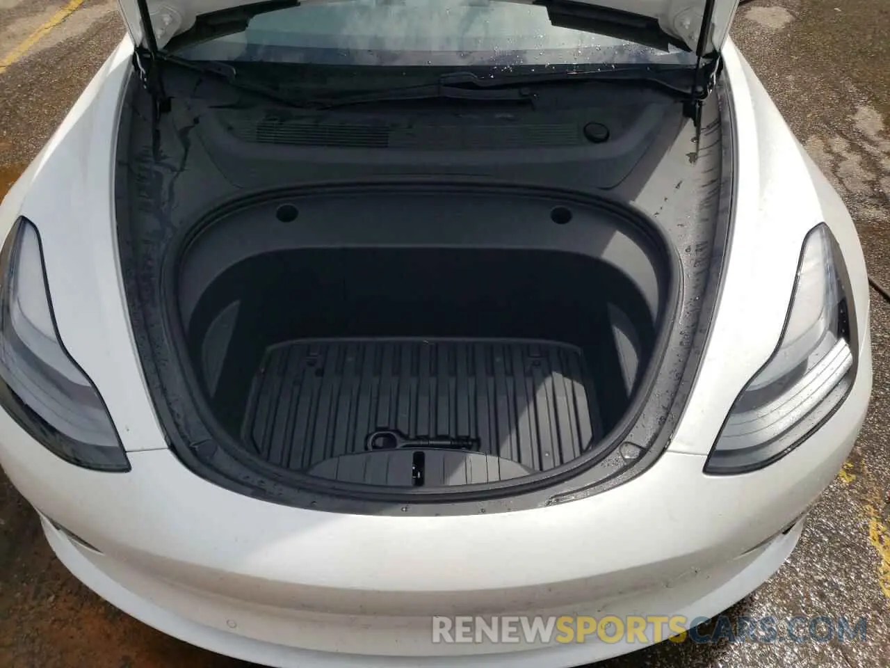 11 Фотография поврежденного автомобиля 5YJ3E1EB7MF055714 TESLA MODEL 3 2021