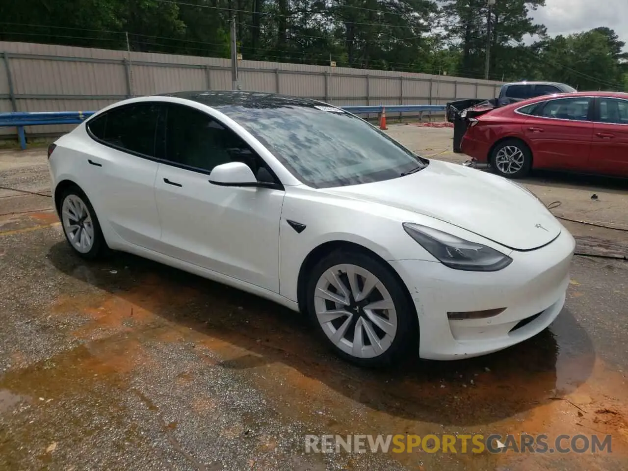 4 Фотография поврежденного автомобиля 5YJ3E1EB7MF055714 TESLA MODEL 3 2021
