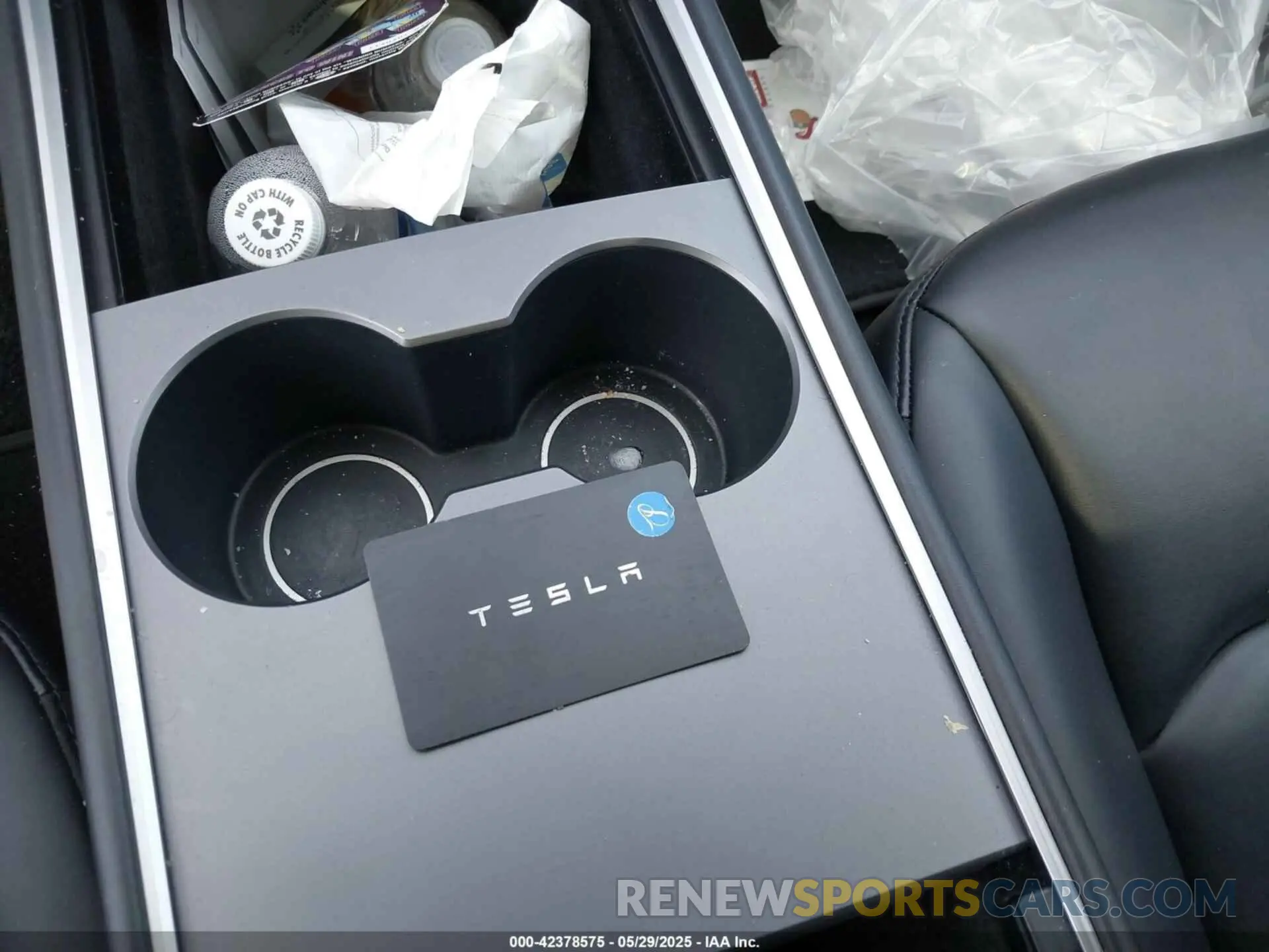 11 Photograph of a damaged car 5YJ3E1EB7MF072609 TESLA MODEL 3 2021