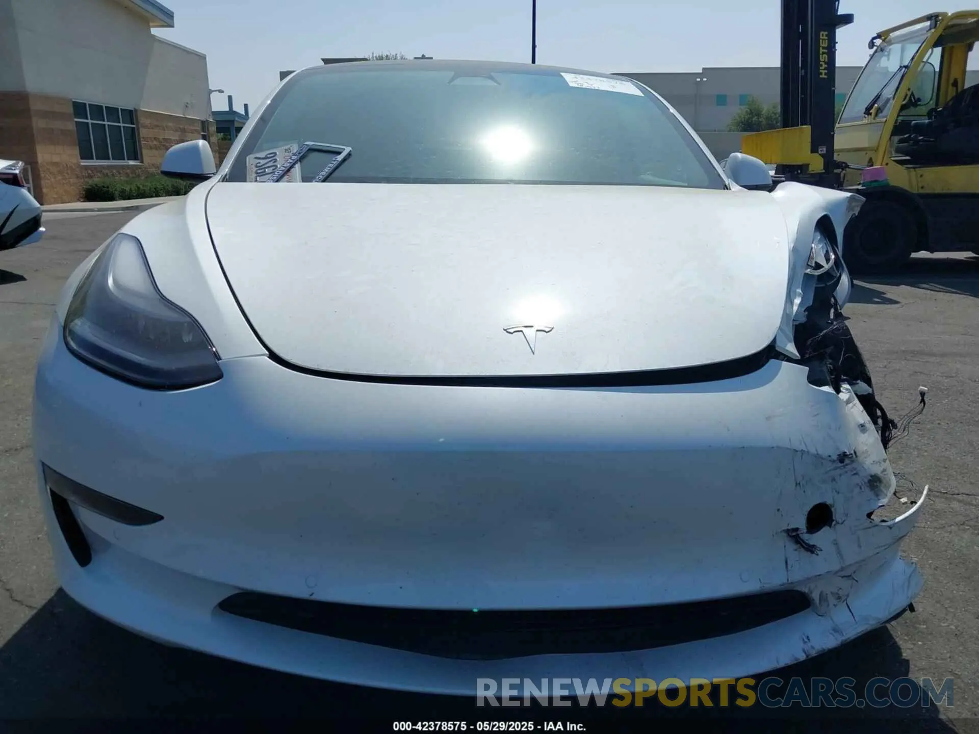 12 Photograph of a damaged car 5YJ3E1EB7MF072609 TESLA MODEL 3 2021