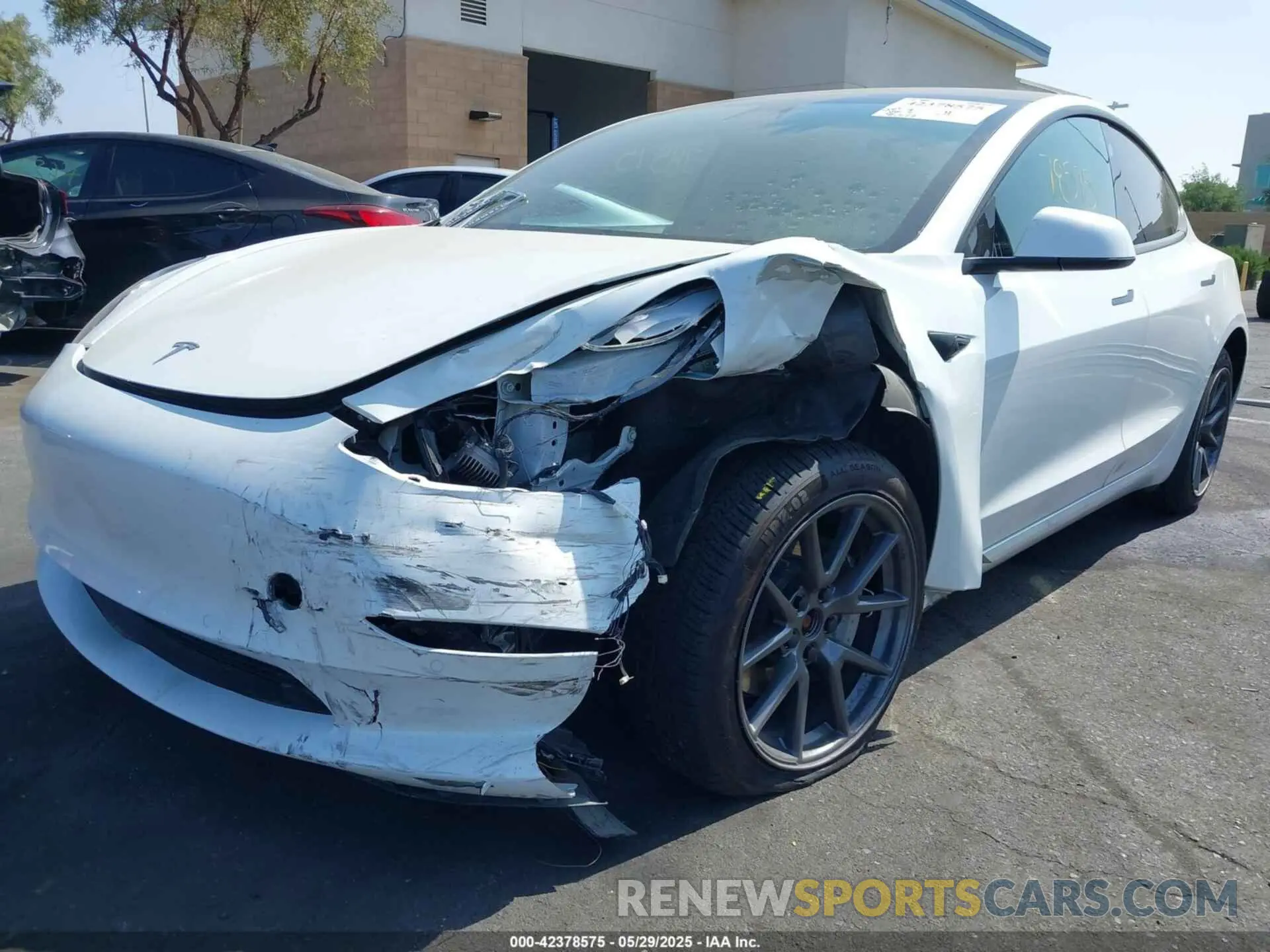 2 Photograph of a damaged car 5YJ3E1EB7MF072609 TESLA MODEL 3 2021