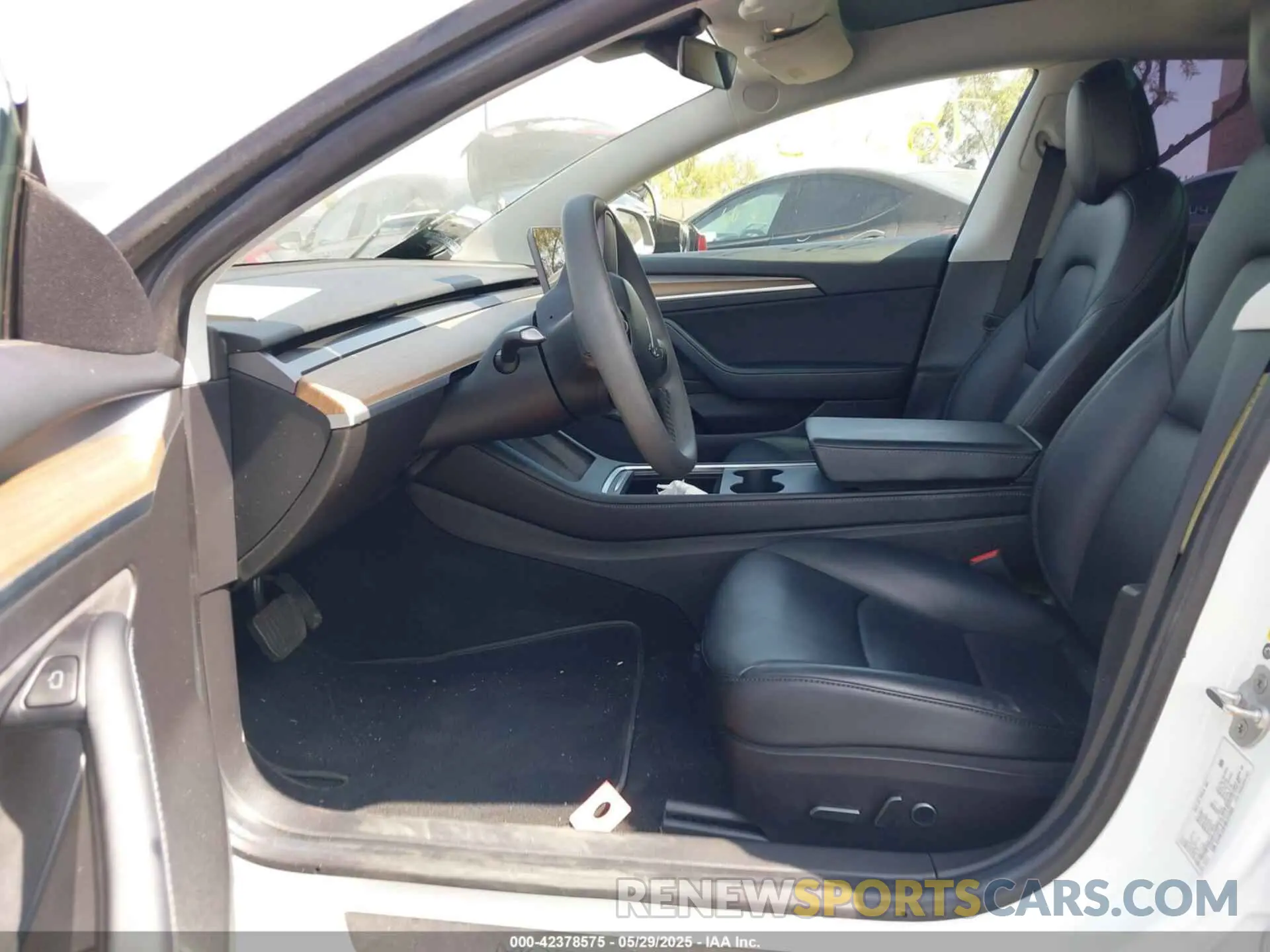 5 Photograph of a damaged car 5YJ3E1EB7MF072609 TESLA MODEL 3 2021