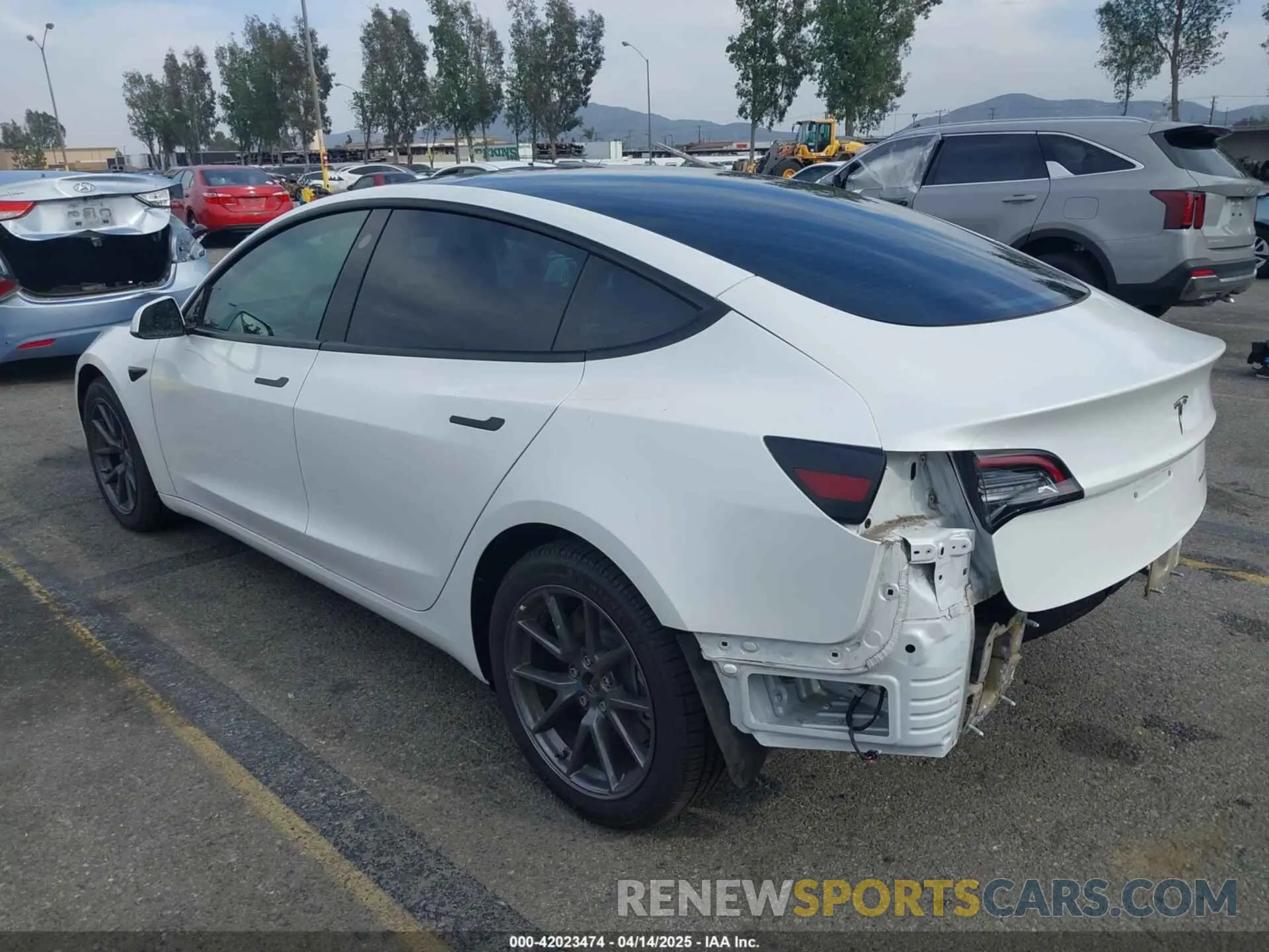 3 Фотография поврежденного автомобиля 5YJ3E1EB7MF089524 TESLA MODEL 3 2021