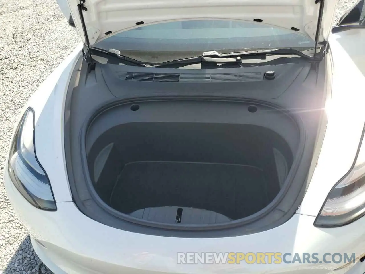 11 Фотография поврежденного автомобиля 5YJ3E1EB7MF849953 TESLA MODEL 3 2021