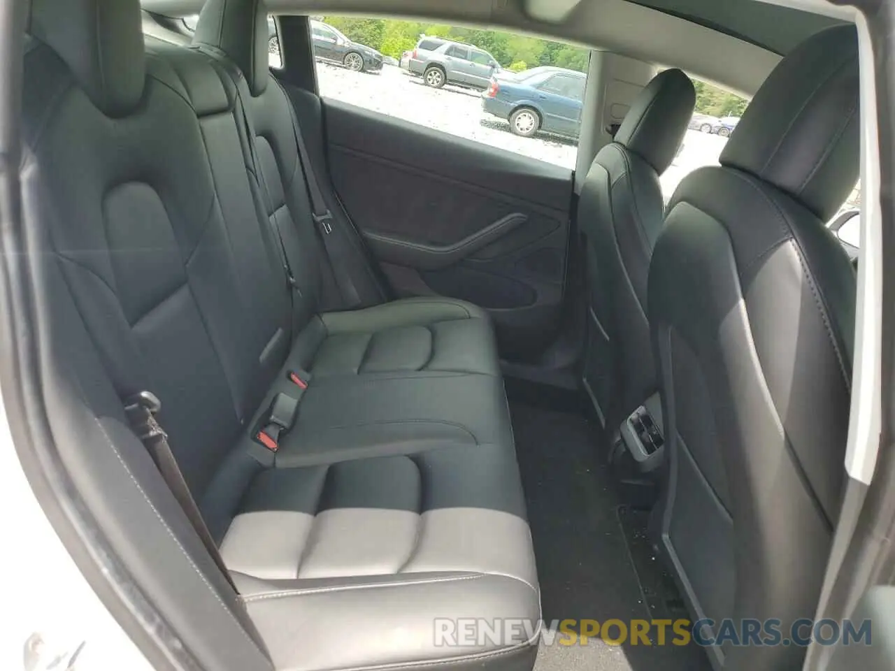 10 Photograph of a damaged car 5YJ3E1EB7MF850472 TESLA MODEL 3 2021