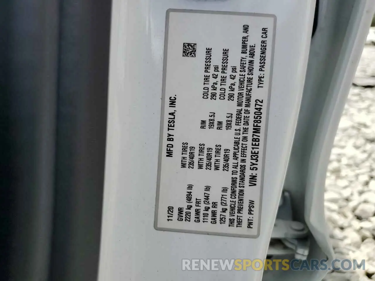 12 Photograph of a damaged car 5YJ3E1EB7MF850472 TESLA MODEL 3 2021