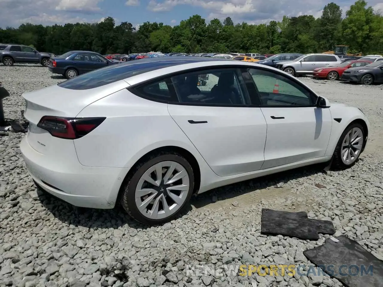 3 Photograph of a damaged car 5YJ3E1EB7MF850472 TESLA MODEL 3 2021