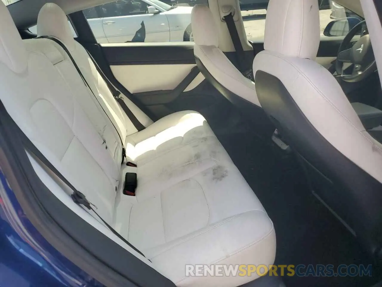 10 Photograph of a damaged car 5YJ3E1EB7MF878885 TESLA MODEL 3 2021