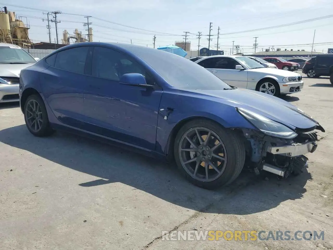 4 Photograph of a damaged car 5YJ3E1EB7MF878885 TESLA MODEL 3 2021