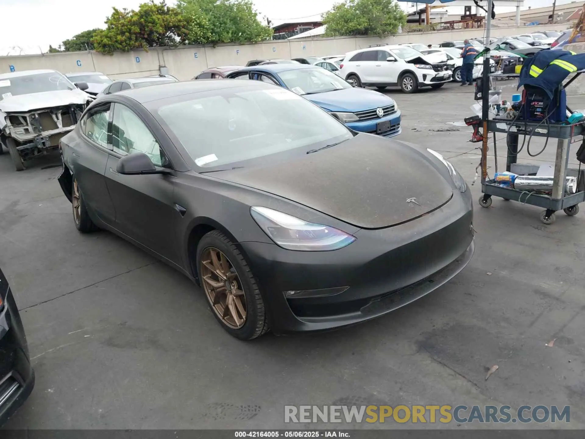 1 Фотография поврежденного автомобиля 5YJ3E1EB7MF879745 TESLA MODEL 3 2021
